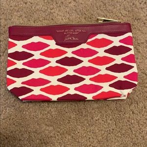 Estée Lauder makeup bag